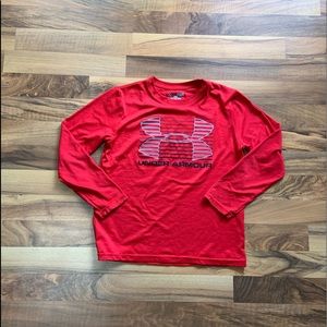 Under Armour boy’s S- red long sleeve t-shirt